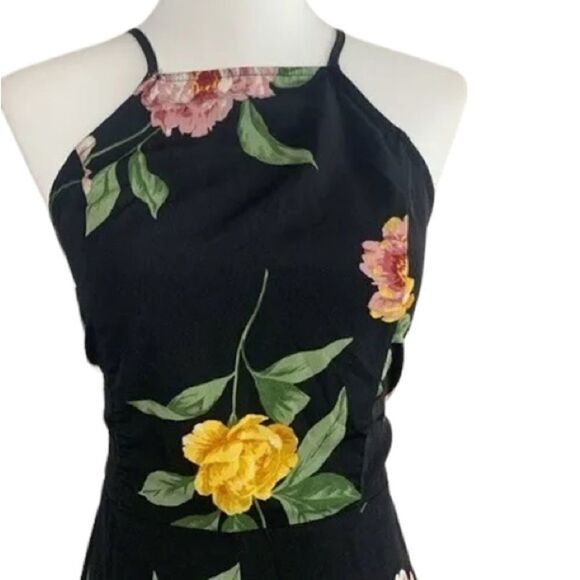 UO Floral Strappy Halter Jumpsuit - Picture 5 of 10